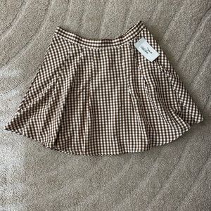 Brown plaid mini skirt!
